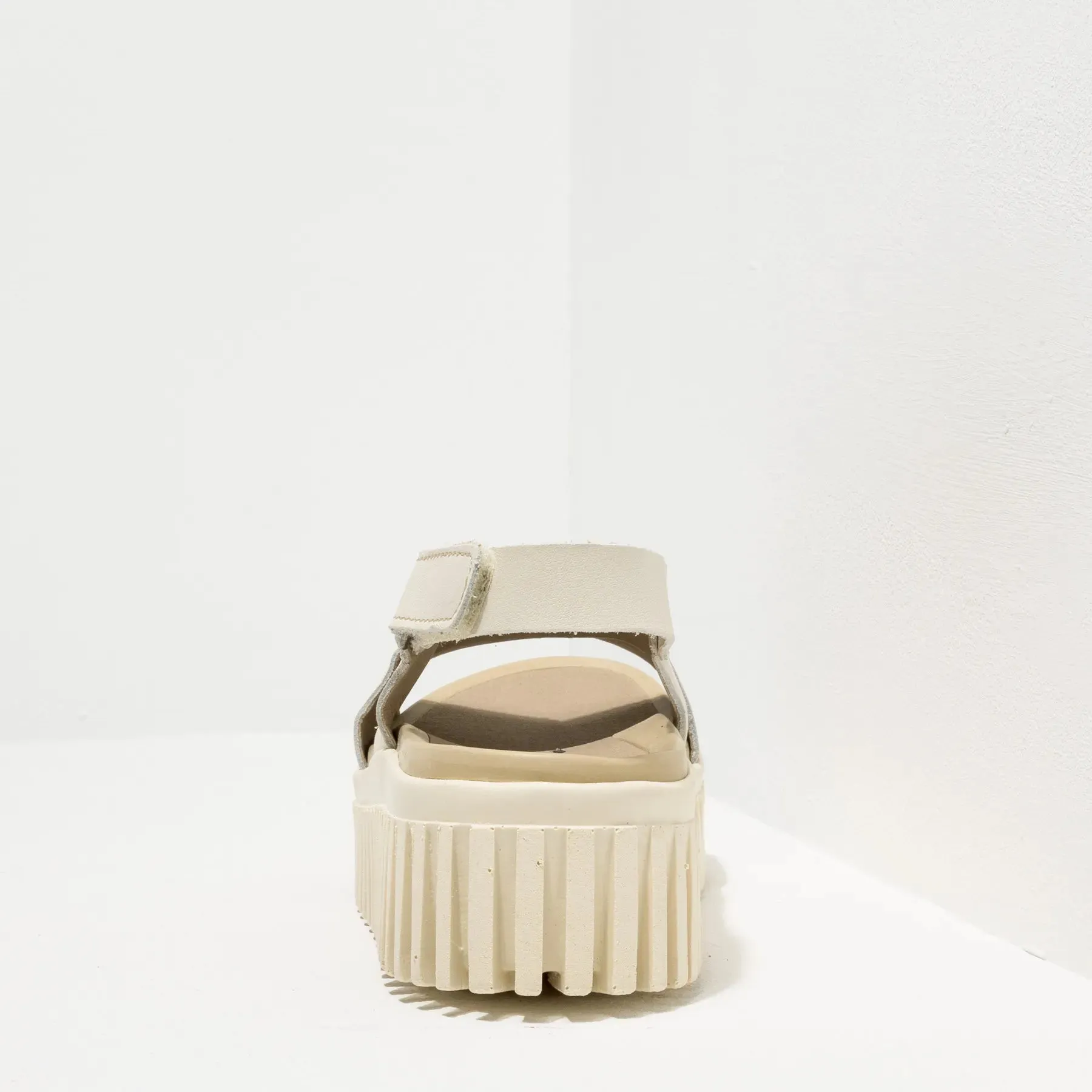 ART Brighton Sandal Cream