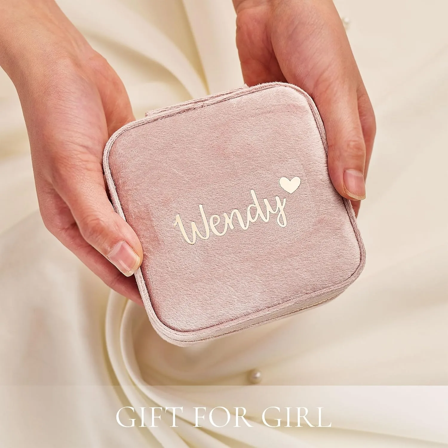 BJZLWJ Jewelry Box, Custom Bridesmaid Gift with Name, Personalized Graduation Gift, Travel Jewelry Case as Bachelorette Party Favors for Women Girls- Velvet Travel Jewelry Organizer, Peach