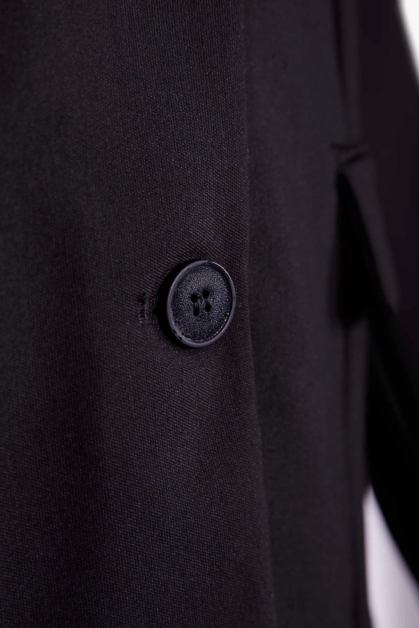 CLASP CLOSURE DETAIL BLAZER