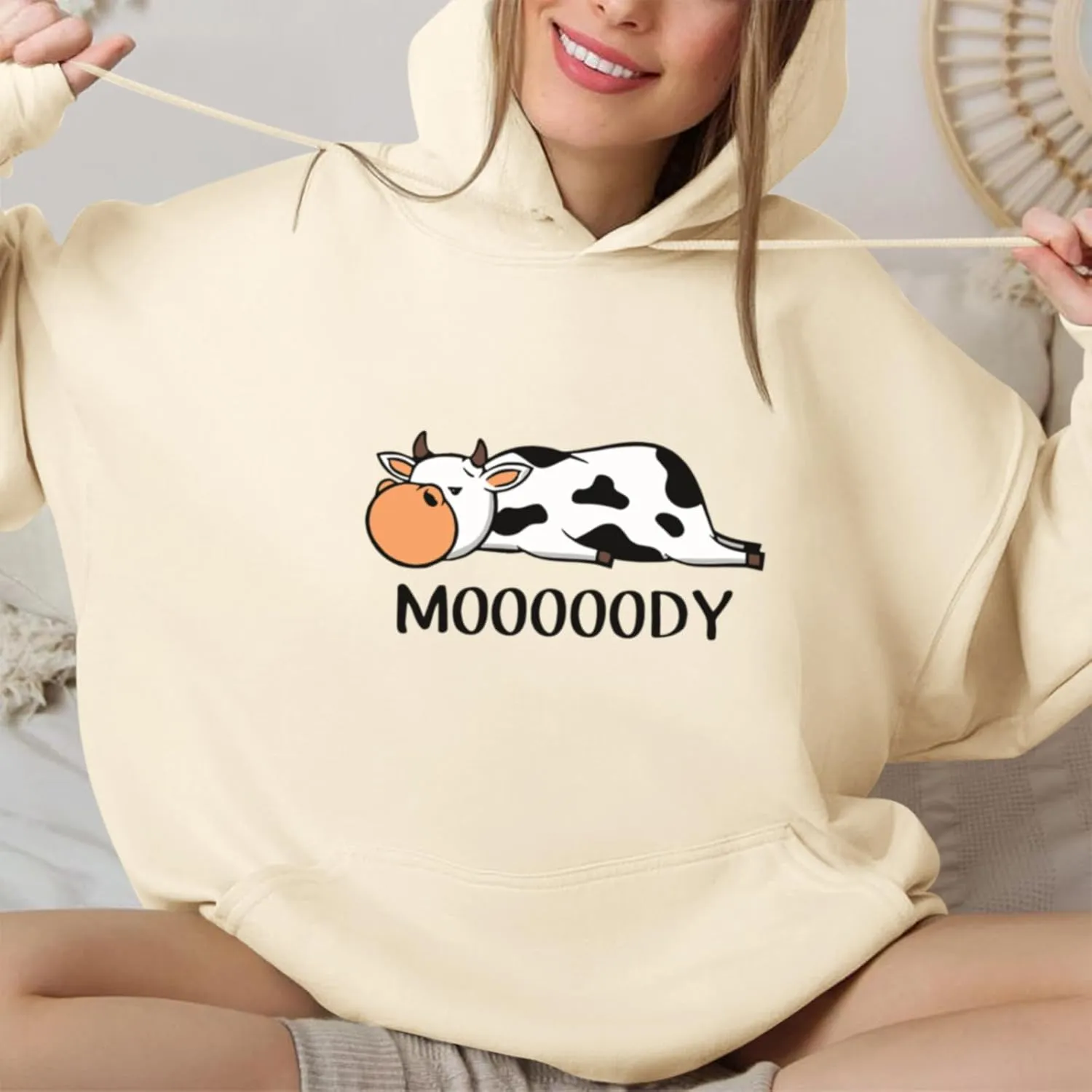 Cute Cow Print Graphic Hoodie For Women Funny Aesthetic Sweatshirts With Pockets Casual Fleece Pullover Sweaters