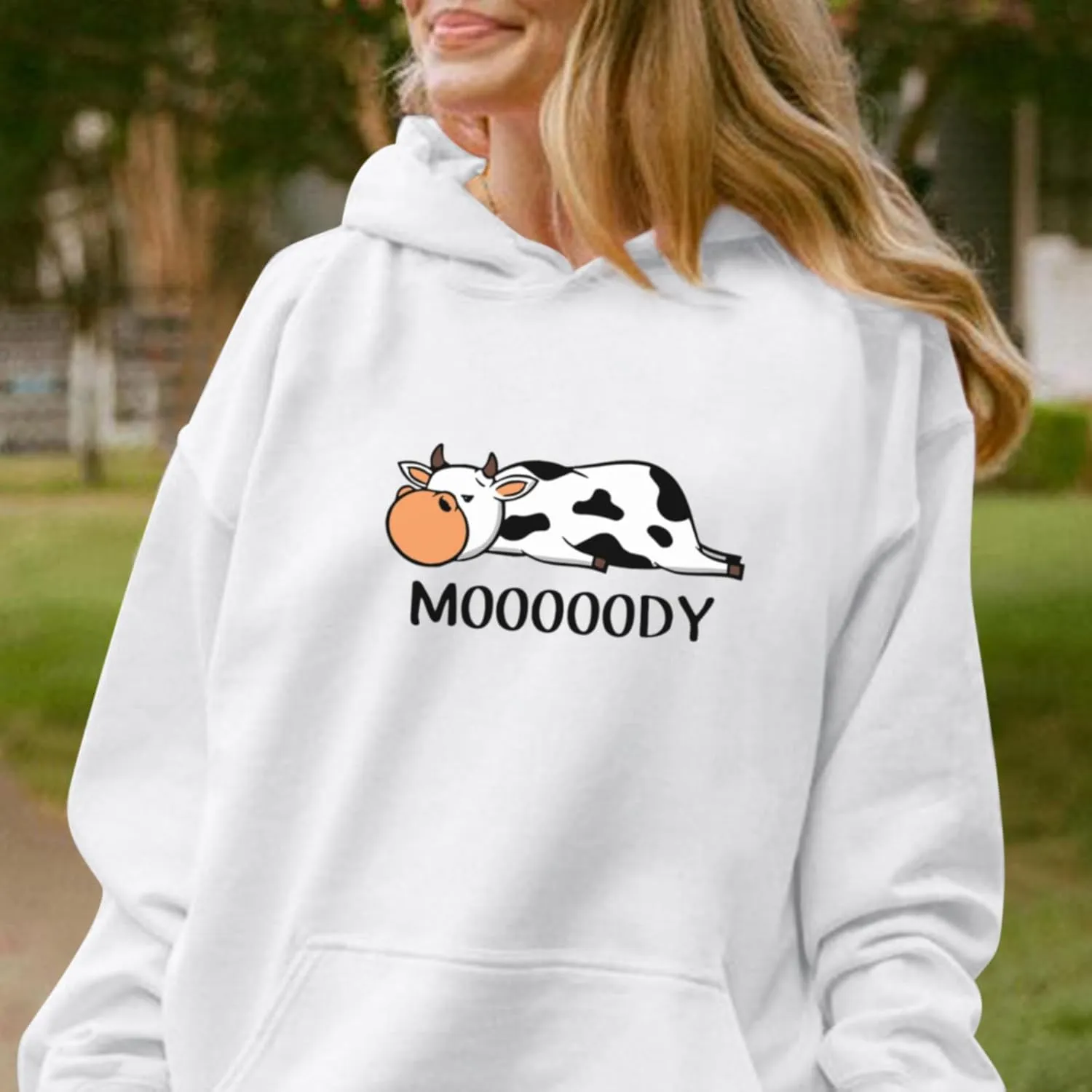 Cute Cow Print Graphic Hoodie For Women Funny Aesthetic Sweatshirts With Pockets Casual Fleece Pullover Sweaters