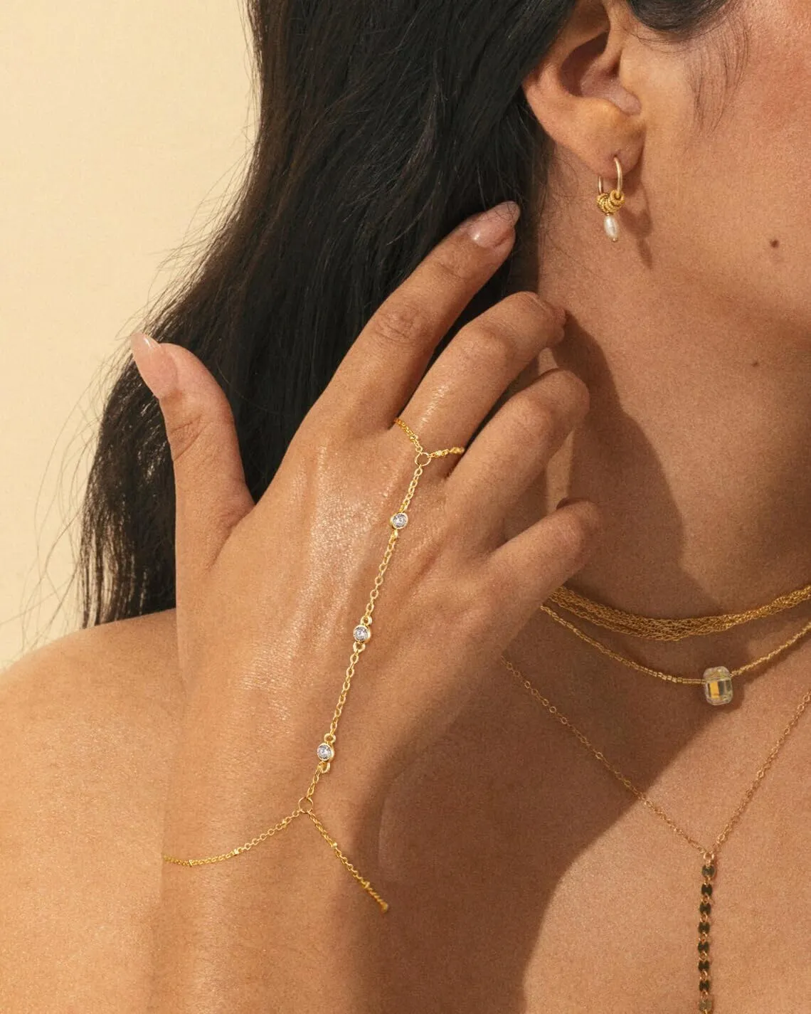 Gold/Silver Bracelets For Women,Trendy 14k Gold/Silver Plated lightweight Dainty Chunky Thin Cuban Link Paperclip Chain Tennis Bangle Bracelets Stack Set,Ring Hand Chain Bracelet,Gold Jewelry Gift For Women Fashion Accessories