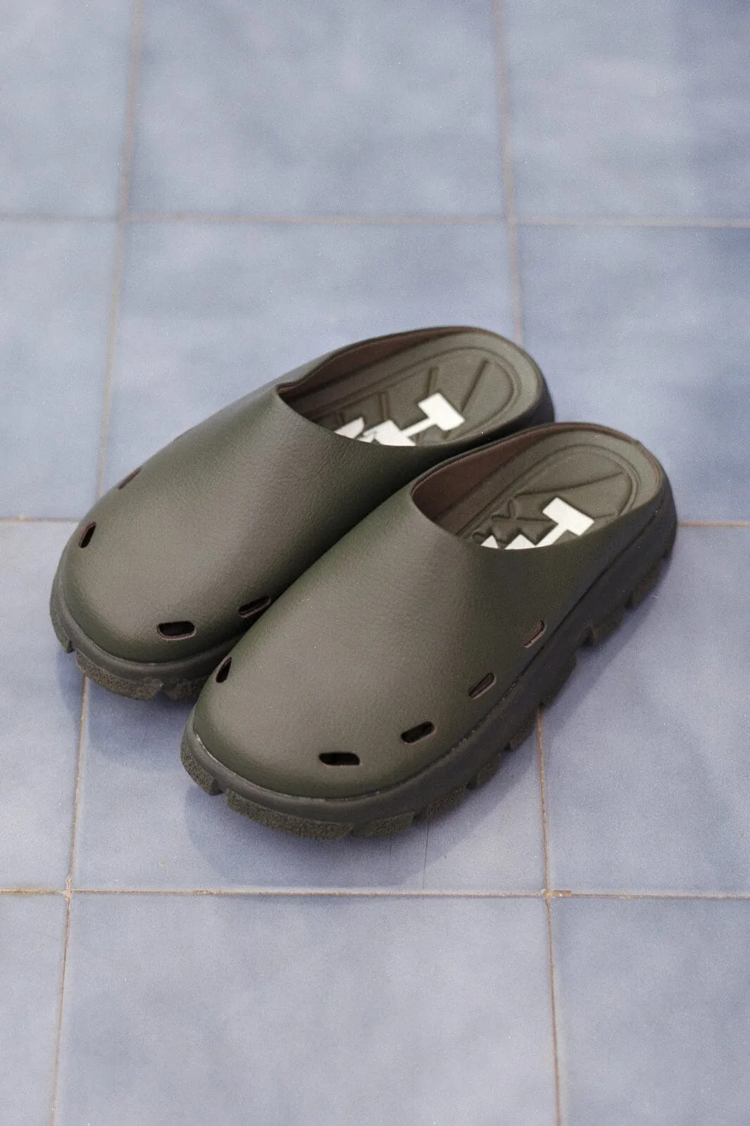 H2O - Trek Closed Sandal - 3020 Army