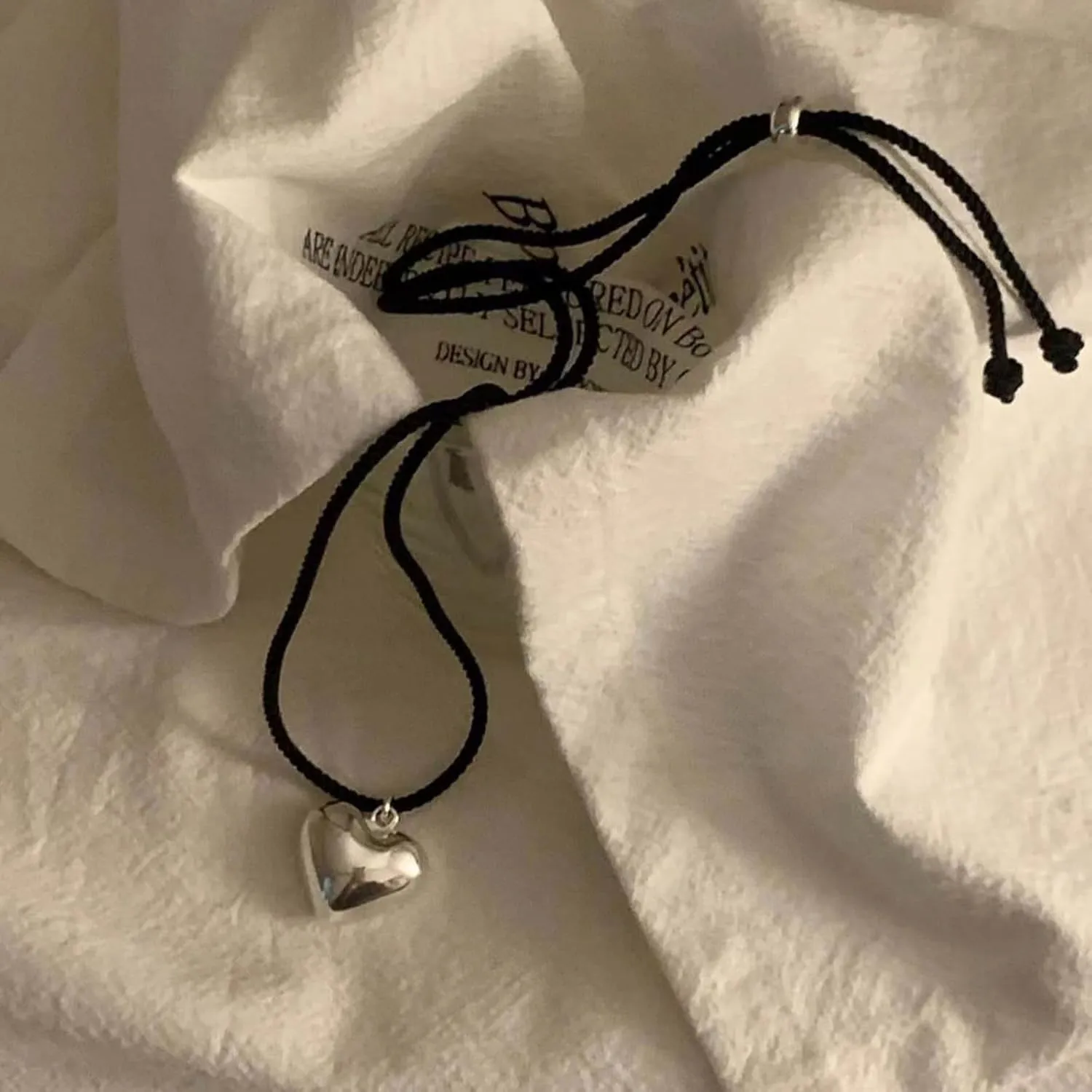 Heart Pendant Necklace Minimalist Heart Charm Choker Chain Jewelry for Women Cotton Rope Clavicle Chain Jewelry