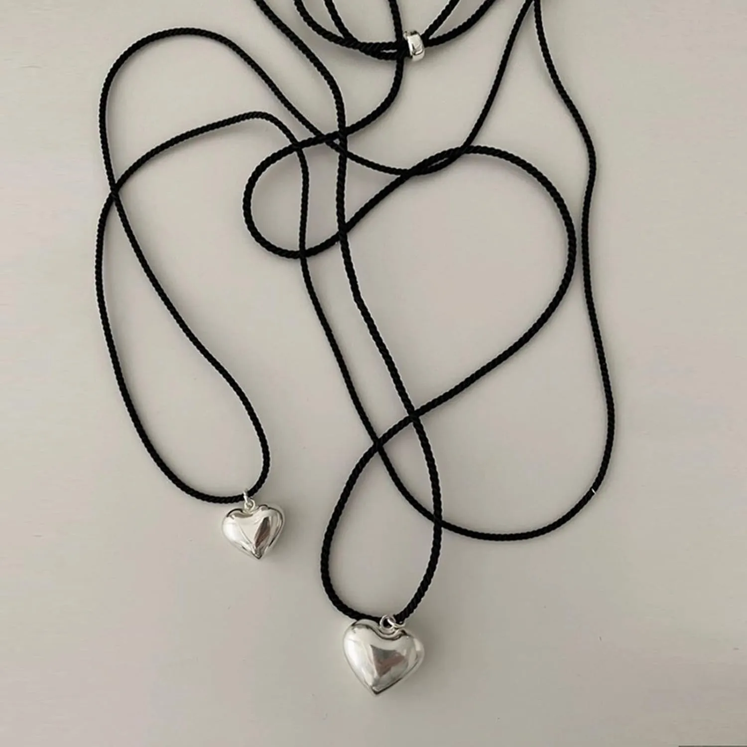 Heart Pendant Necklace Minimalist Heart Charm Choker Chain Jewelry for Women Cotton Rope Clavicle Chain Jewelry