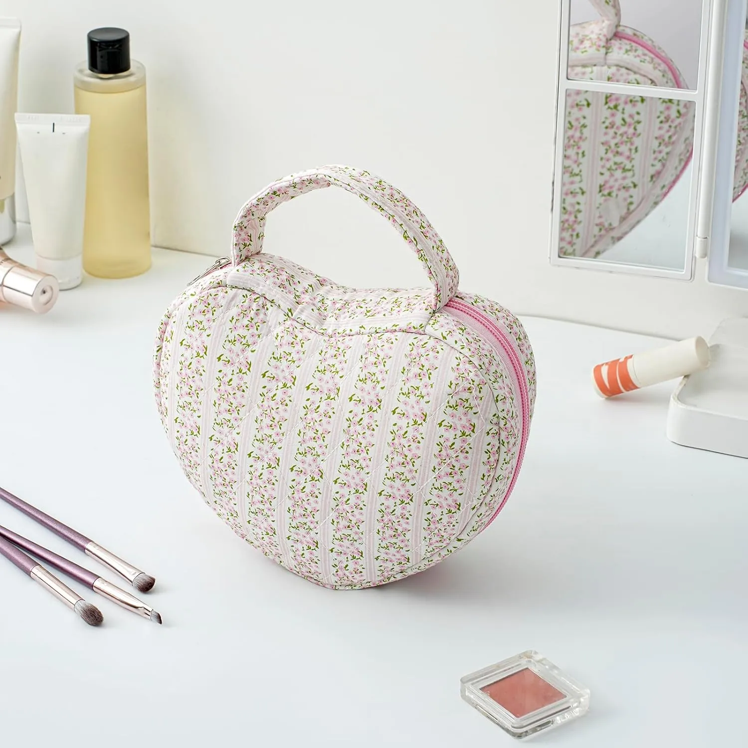 Heart Shaped Floral Cotton Cosmetic Bag Makeup Bag for Women, Travel Quilted Zipper Make Up Case with Handle, Flowers Toiletry Organizer Makeup Cosmetic Travel Cloth Pouch (Pink Floral)