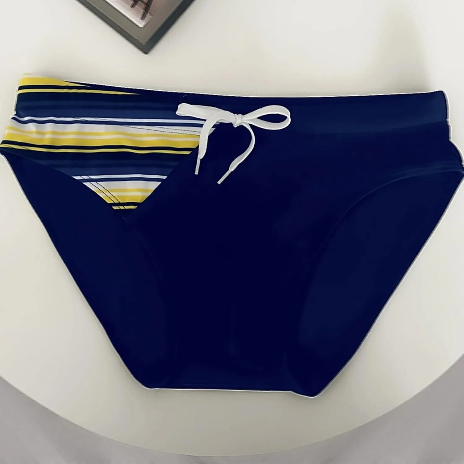 Men's Sexy Mid Rise Quick Dry Swim Briefs Hot Body Bikini Bottoms Drawstring Swimwear Truncks Beach Holiday Swimsuits