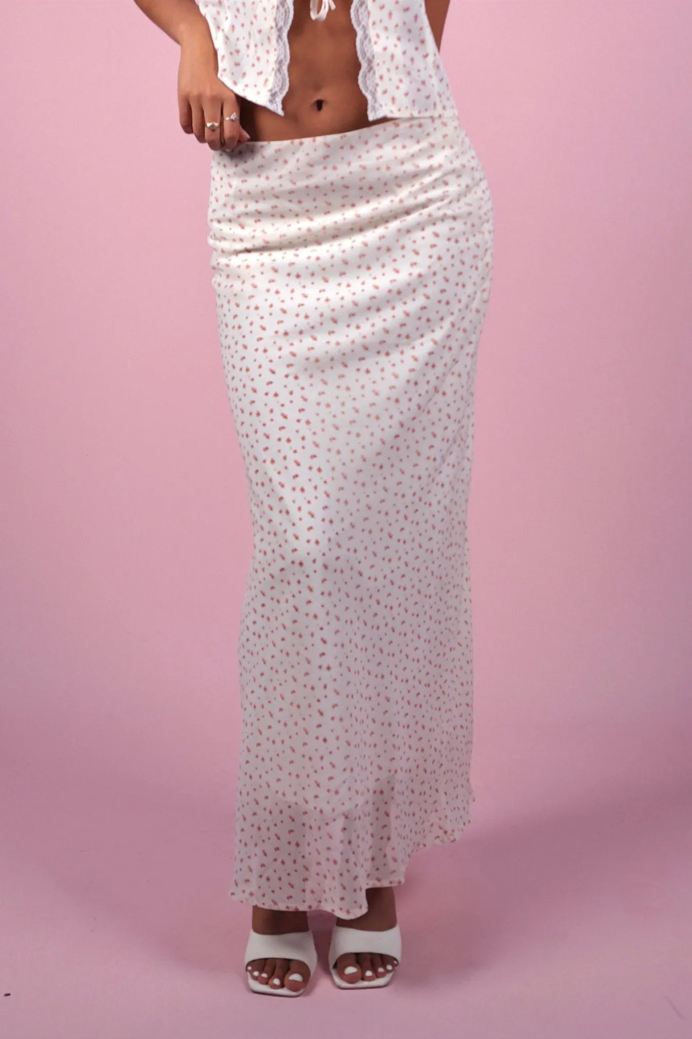 SCG MADE |Bella rosy maxi skirt
