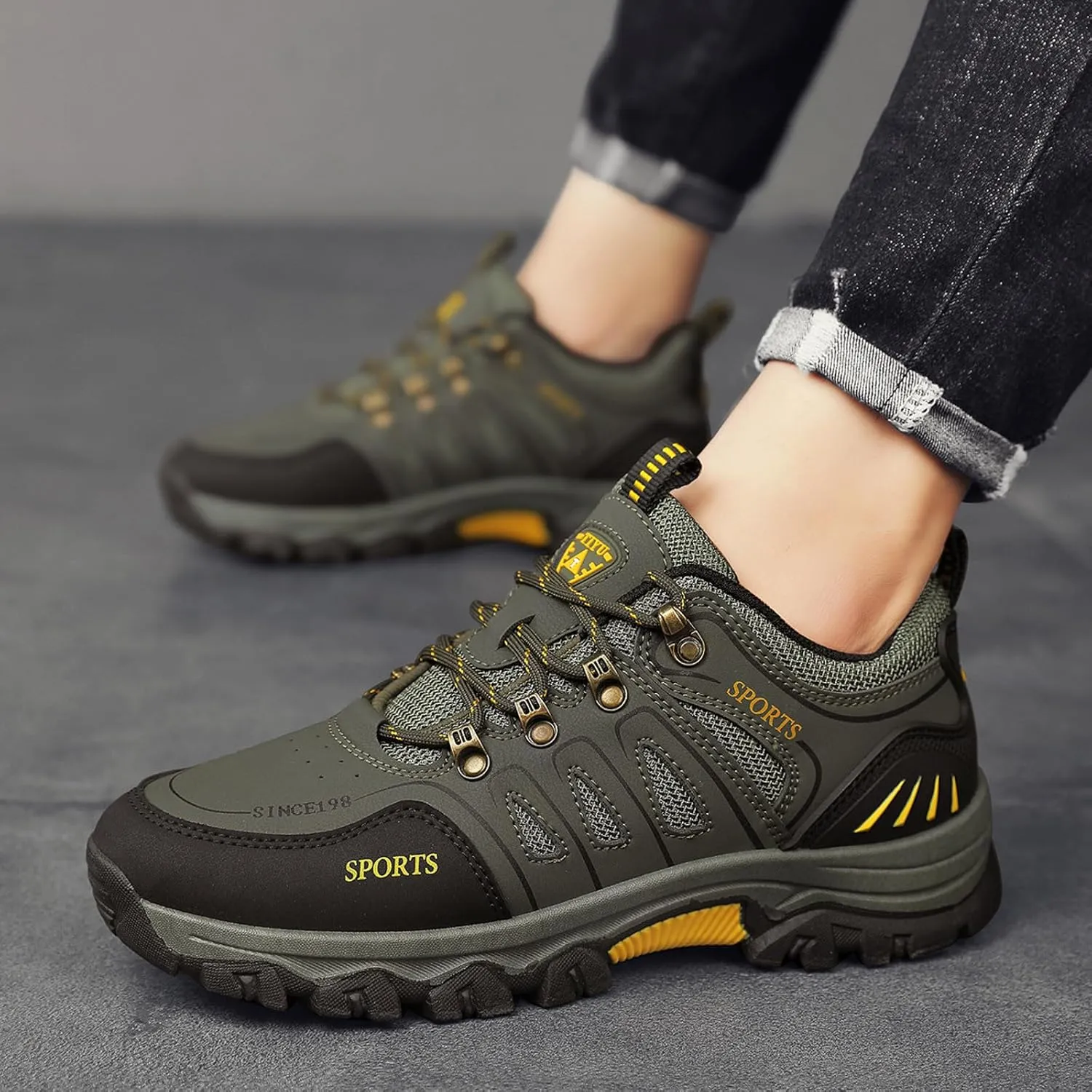 Slip on Walking Shoes for Men Comfortable PU Leather Hiking Shoes Memory Foam Ultra Lightweight Breathable Fashion Sneakers Non Slip Travel Jogging Athletic Running Shoes