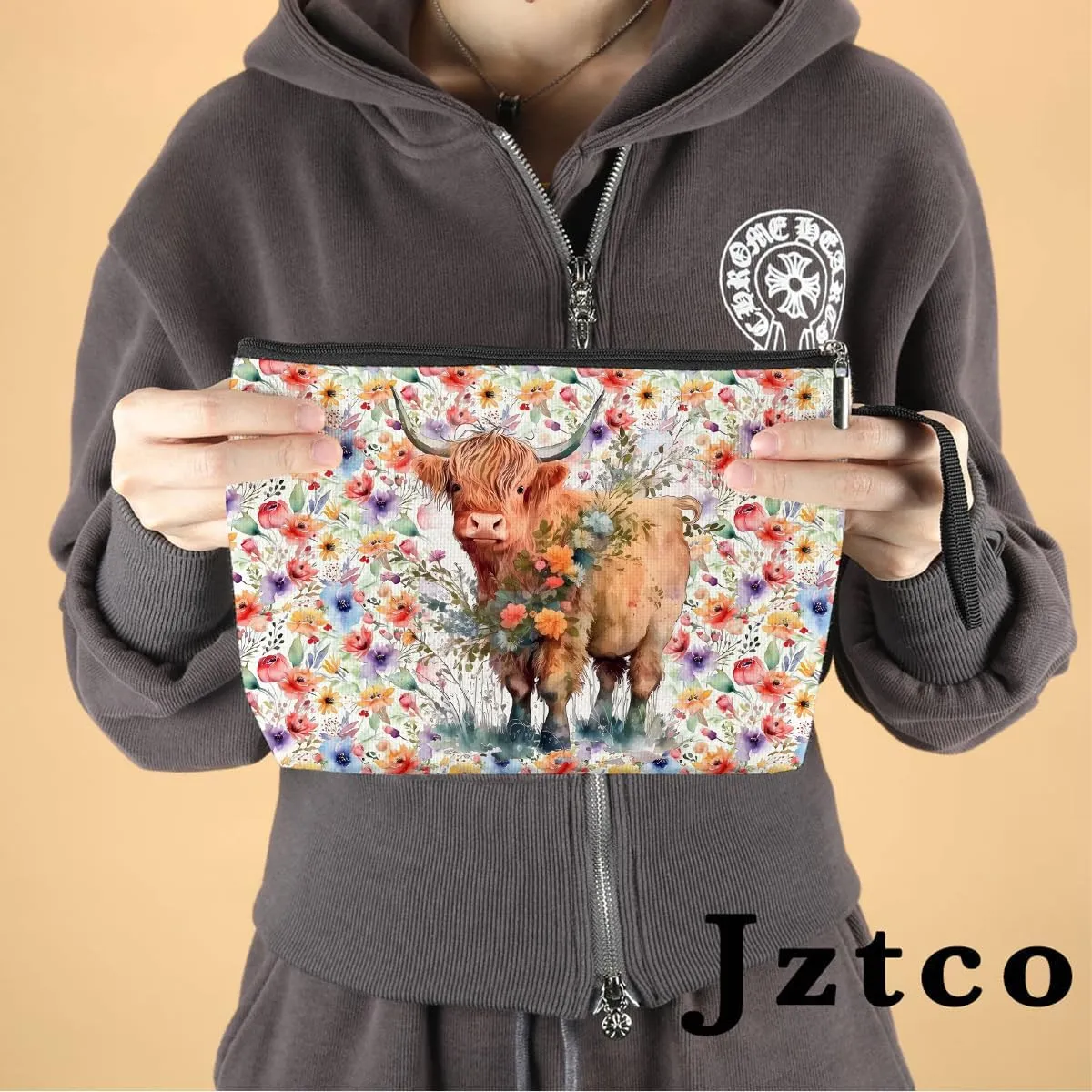 Western Cosmetic Bag Western Gifts Highland Cow Gifts for Women Cowgirl Country Girl Western Cow Lover Mom BFF Daughter Cow Stuff Toiletry Bag Graduation Mothers Day Birthday Gifts Floral Makeup Bag