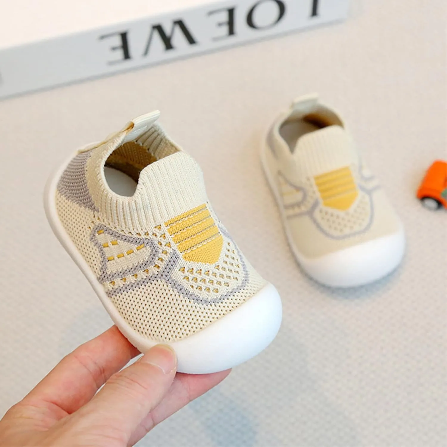 WILLFUN Toddler Boy Girl Mesh Sneakers Baby Knitted Walking Shoes Infant Soft Sole Trainers 1-3 Year-Old Little Kid Breathable Outdoor Shoes